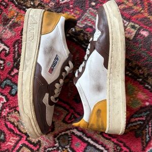 Aury Women's Brown, White, and Yellow Sneakers